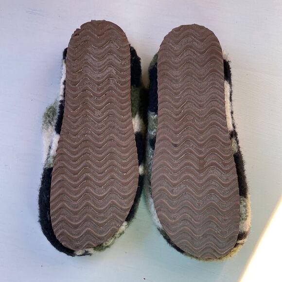 Steve Madden Green and Black Camo Mules - Picture 5 of 10